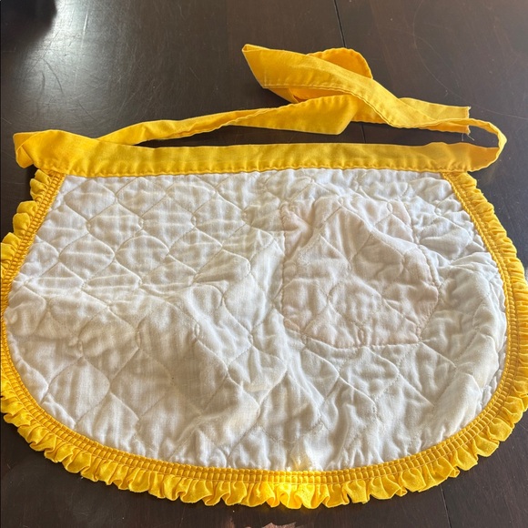 Vintage Yellow Quilted Apron - Picture 2 of 6